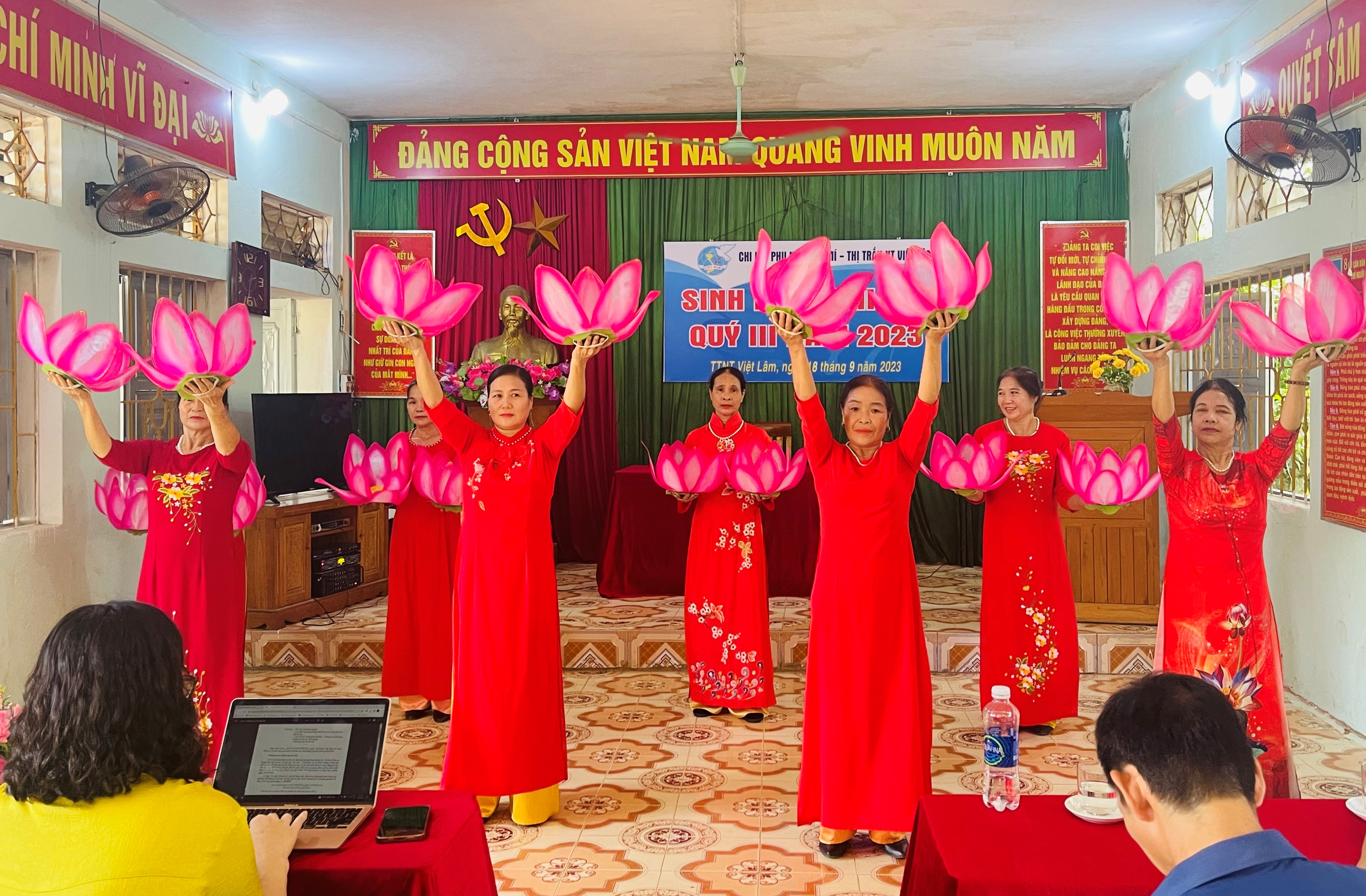 Sinh hoạt Chi hội phụ nữ thôn Mí thị trấn Việt Lâm
