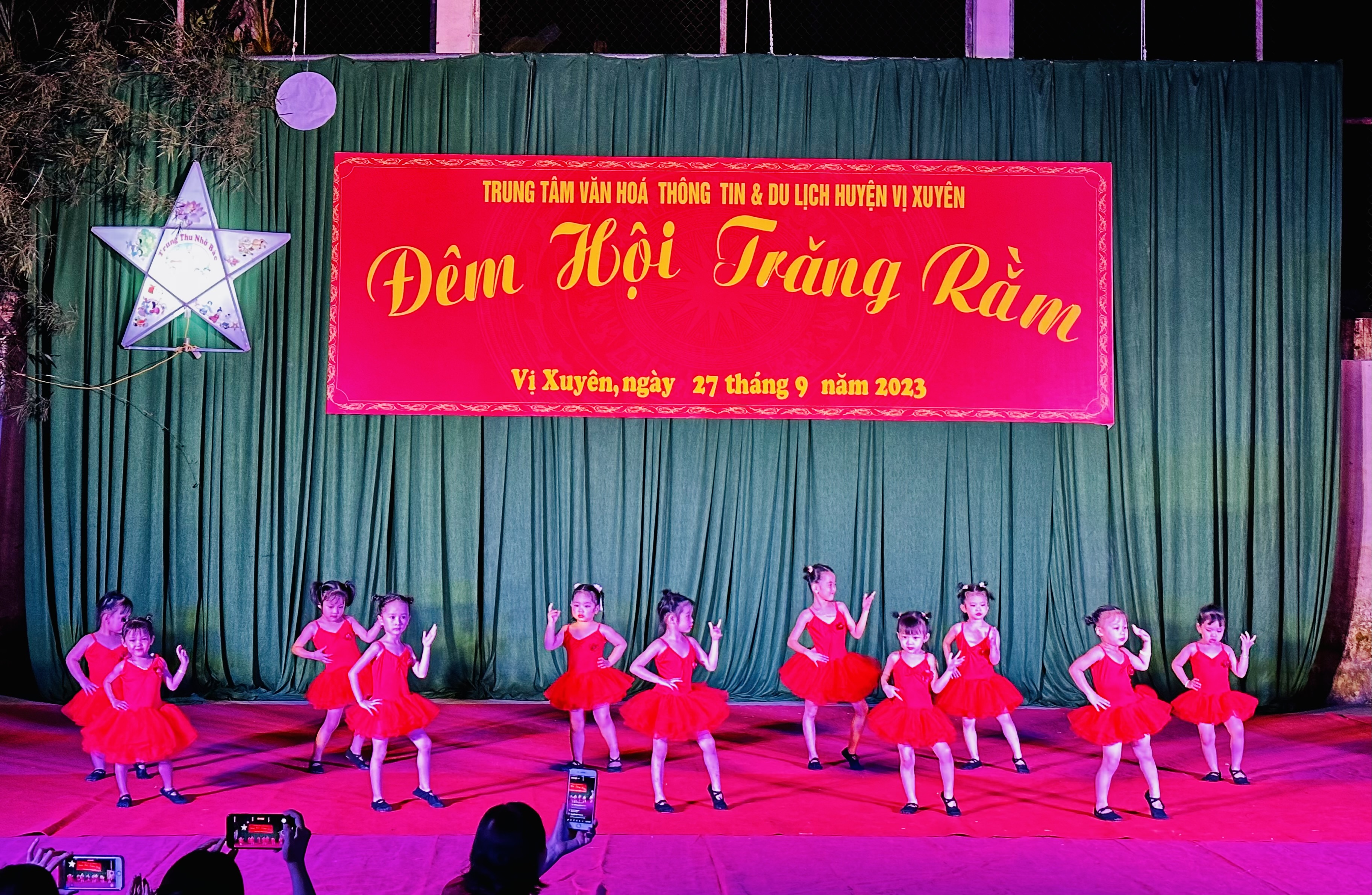 Trung tâm VHTT&DL huyện Vị Xuyên tổ chức vui Tết Trung thu cho thiếu niên nhi đồng
