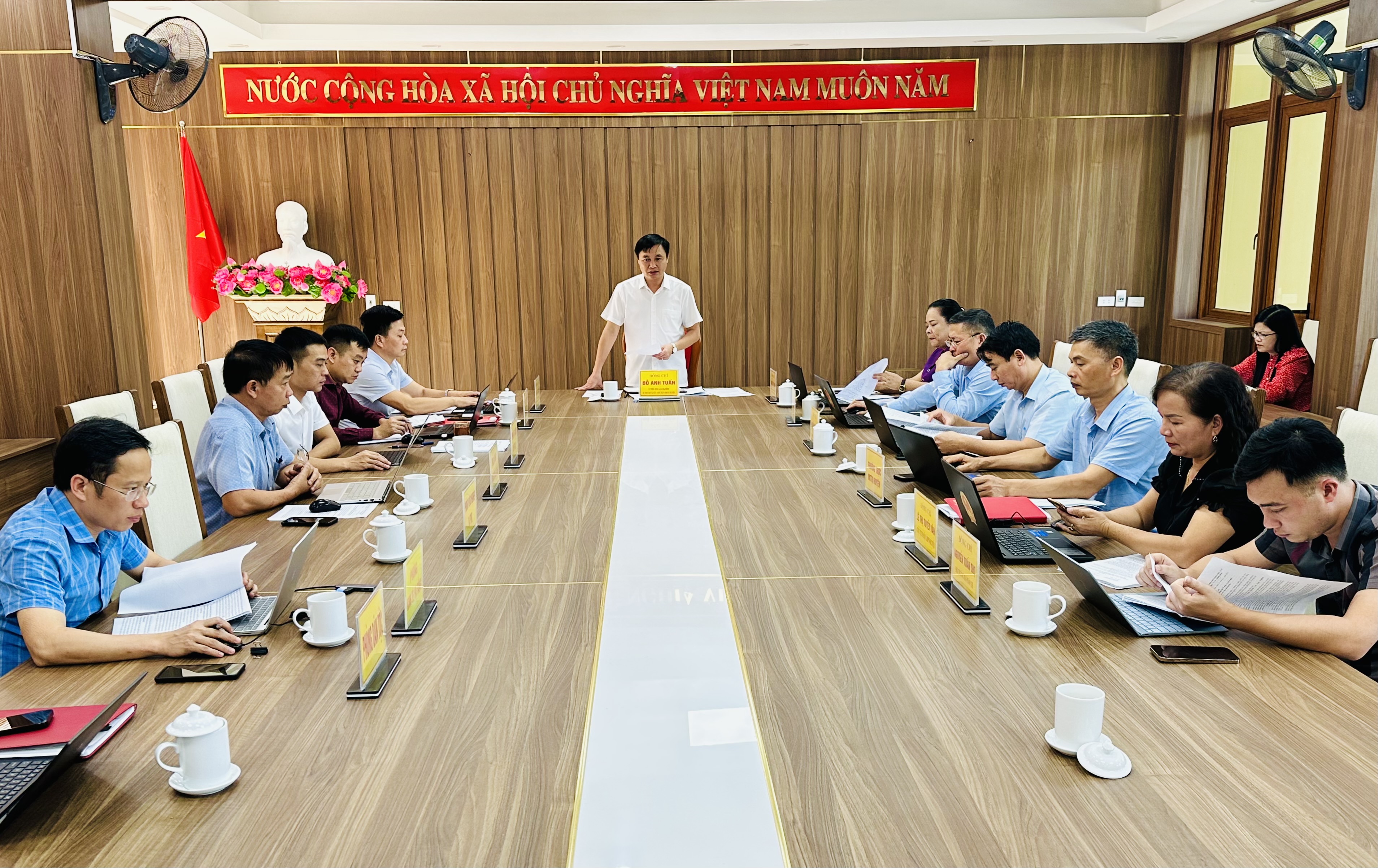 Đoàn Giám sát HĐND huyện Vị Xuyên kiểm tra, giám sát với UBND huyện
