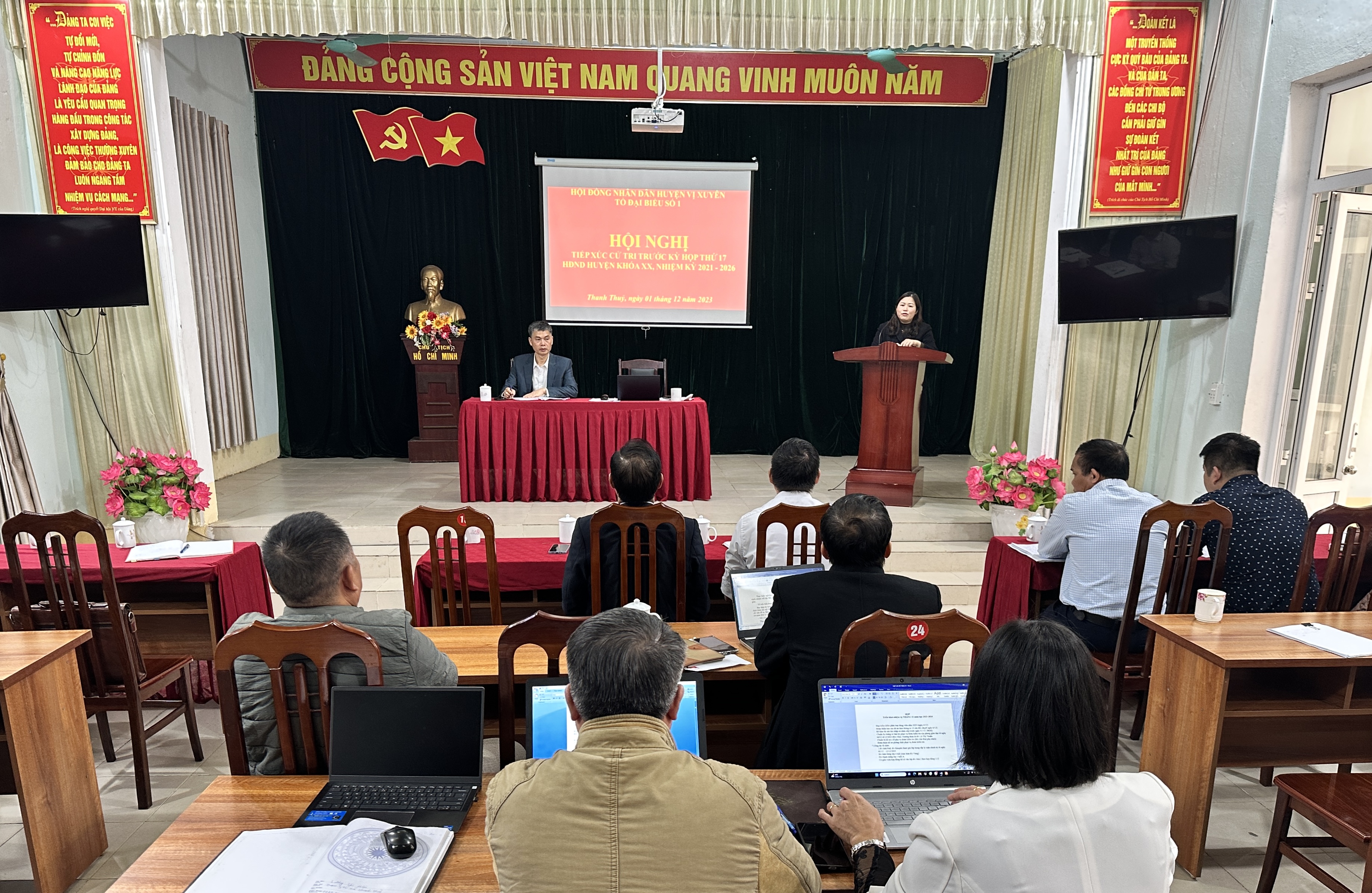 Tổ Đại biểu HĐND huyện Vị Xuyên tiếp xúc cử tri tại xã Thanh Thủy và Phương Tiến