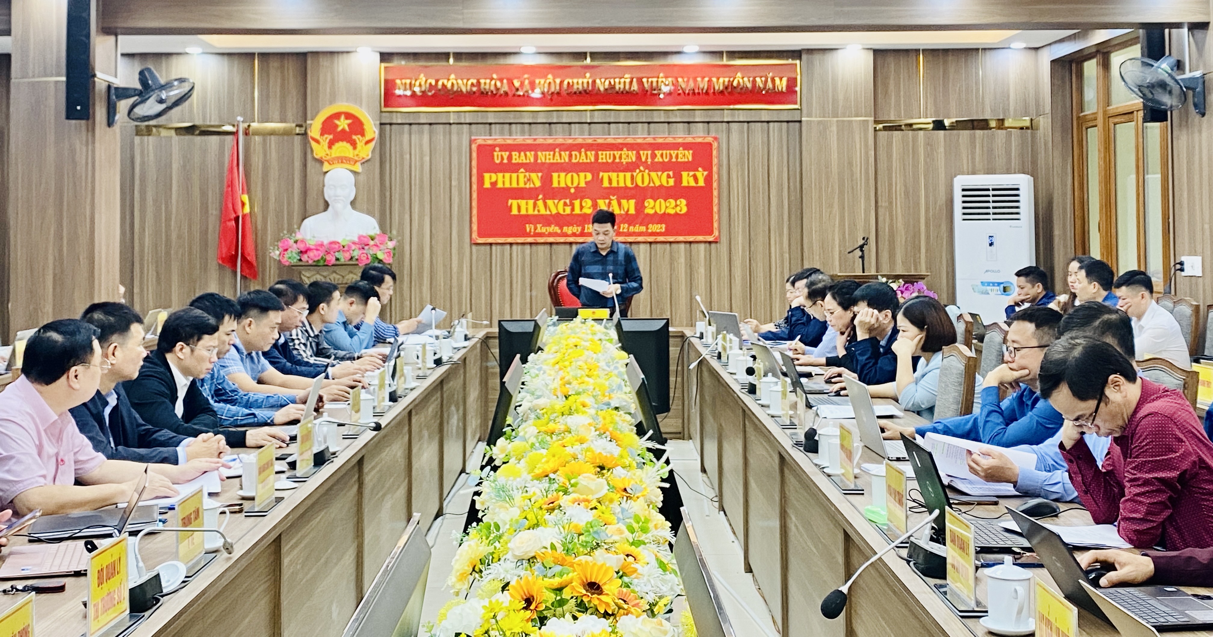 Phiên họp UBND huyện Vị Xuyên thường kỳ tháng 12/2023