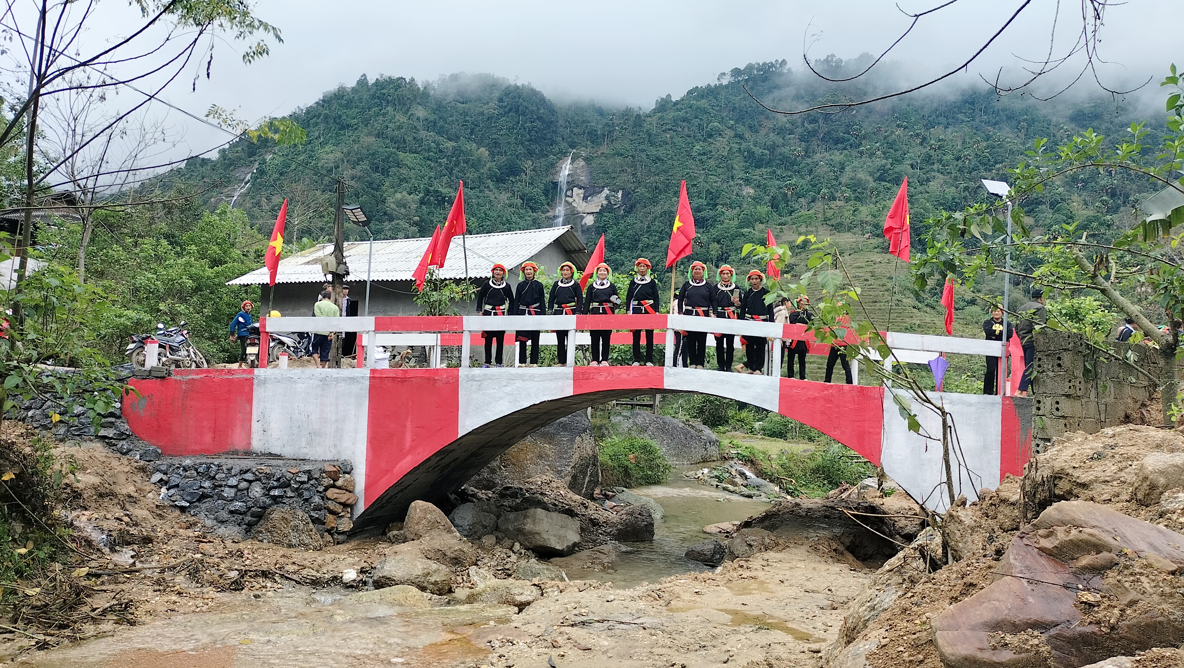 Xã Cao Bồ, huyện Vị Xuyên xây dựng nhiều cầu dân sinh từ nguồn xã hội hóa