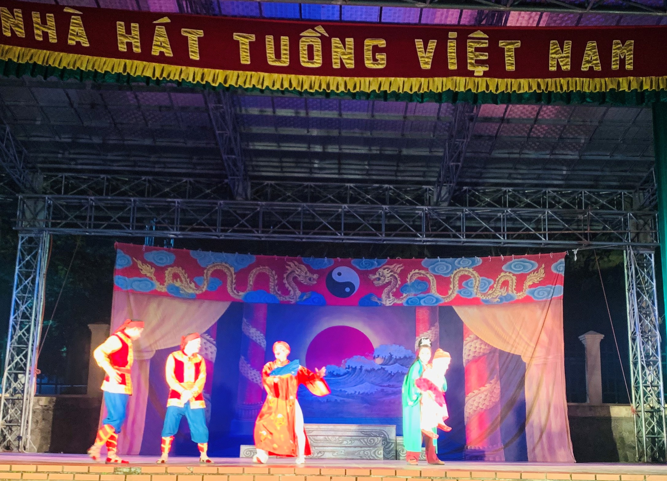 Nhà hát Tuồng Việt Nam mang nghệ thuật Tuồng cổ đến với huyện Vị Xuyên