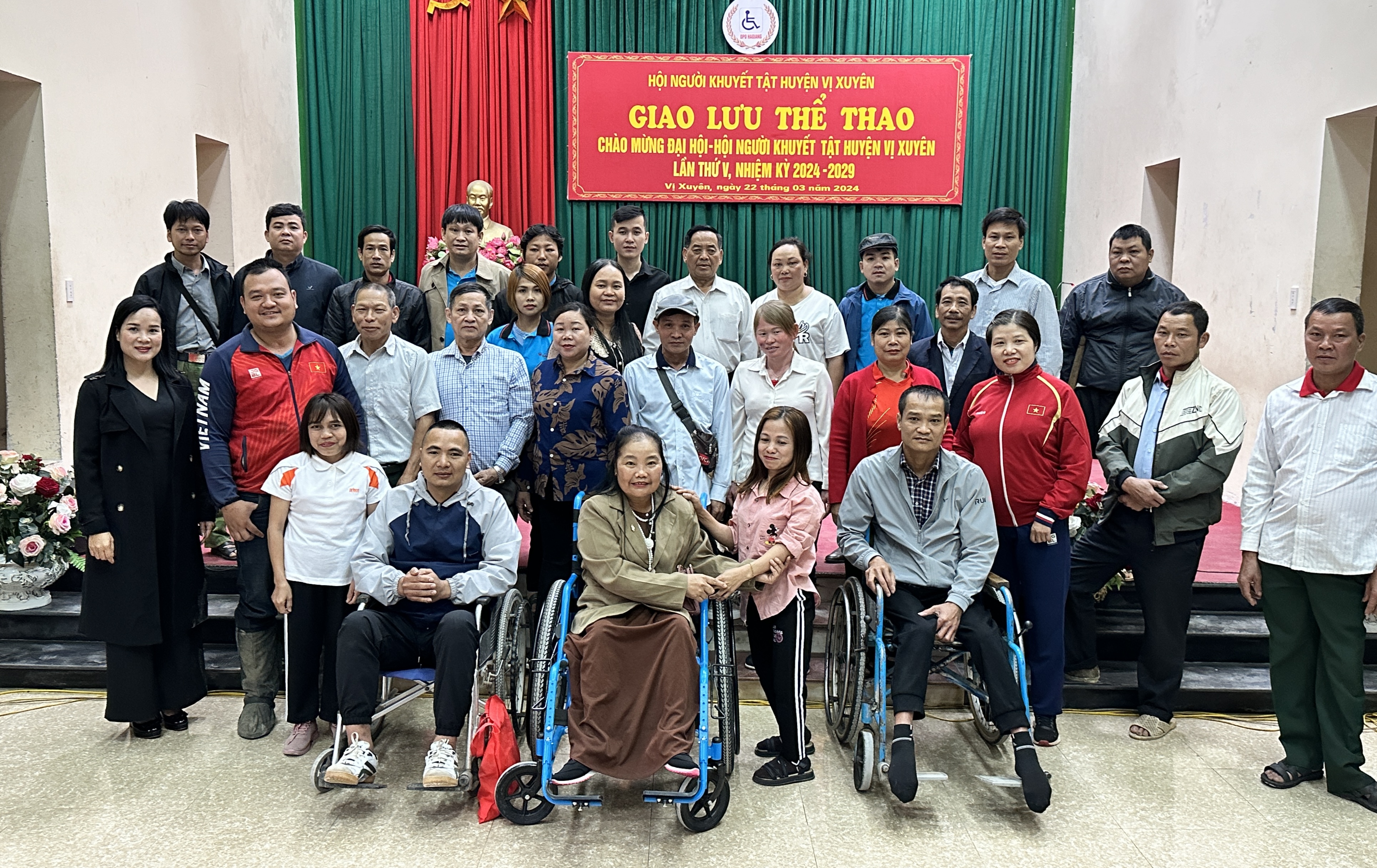 Giao lưu thể thao chào mừng ĐH Hội người khuyết tật huyện Vị Xuyên.