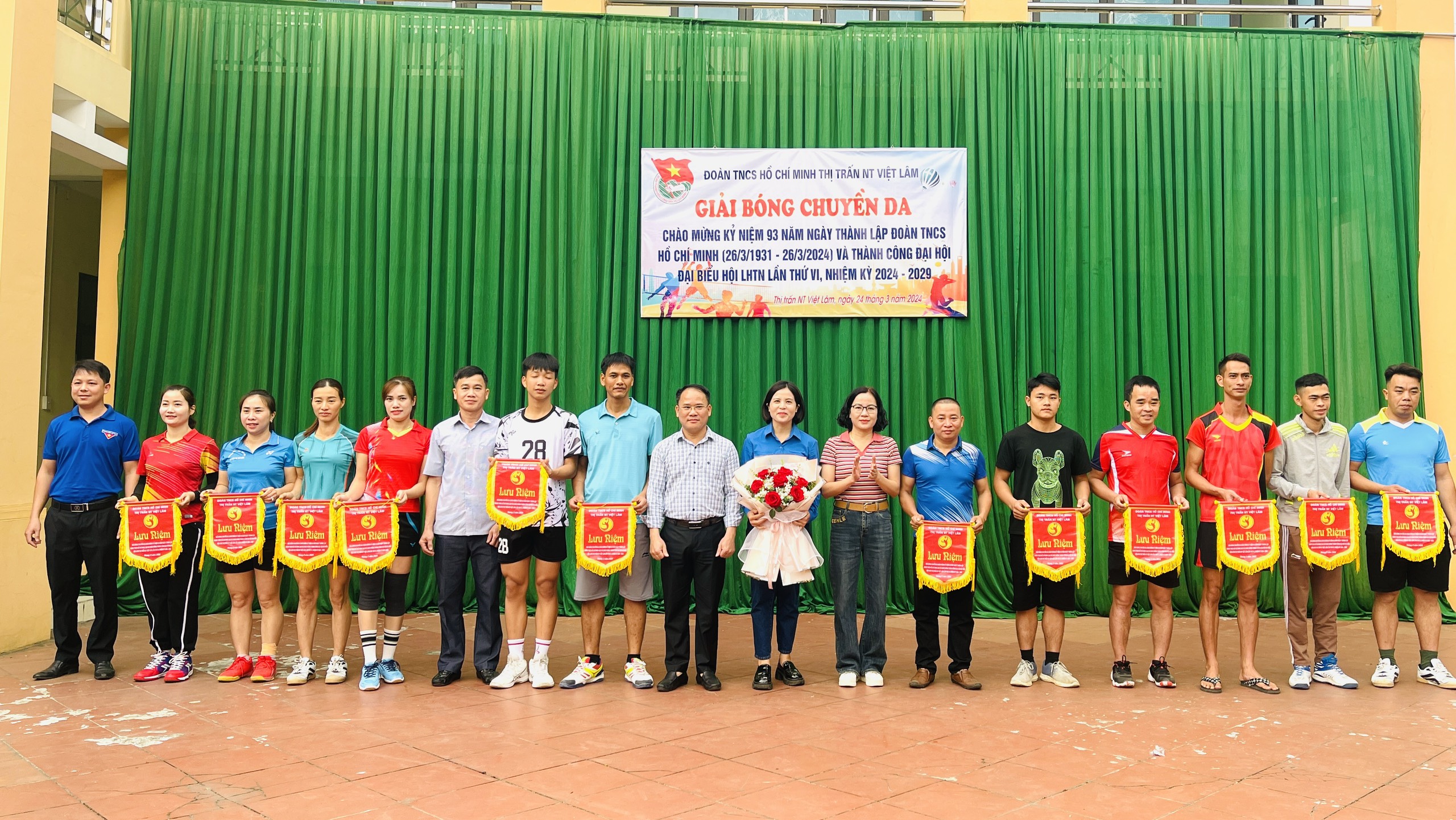 Giải bóng chuyền da Đoàn thanh niên thị trấn Việt Lâm