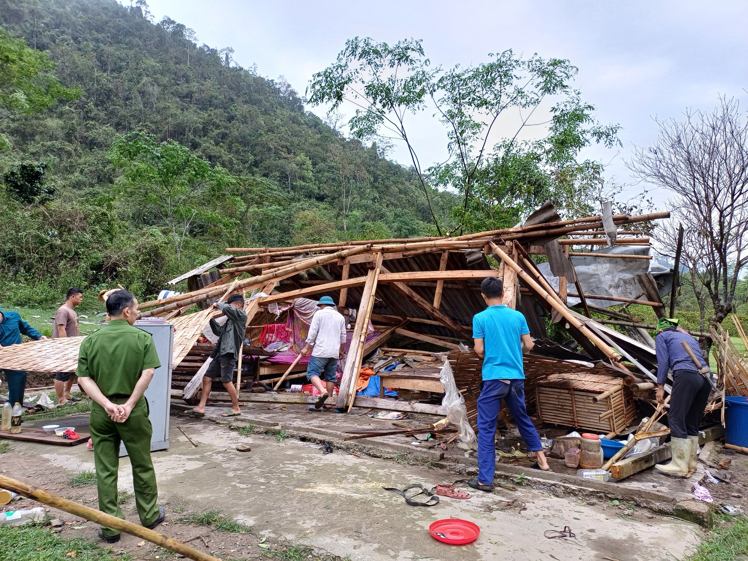Vị Xuyên thiệt hại trên 4 tỷ đồng do mưa lớn, giông lốc