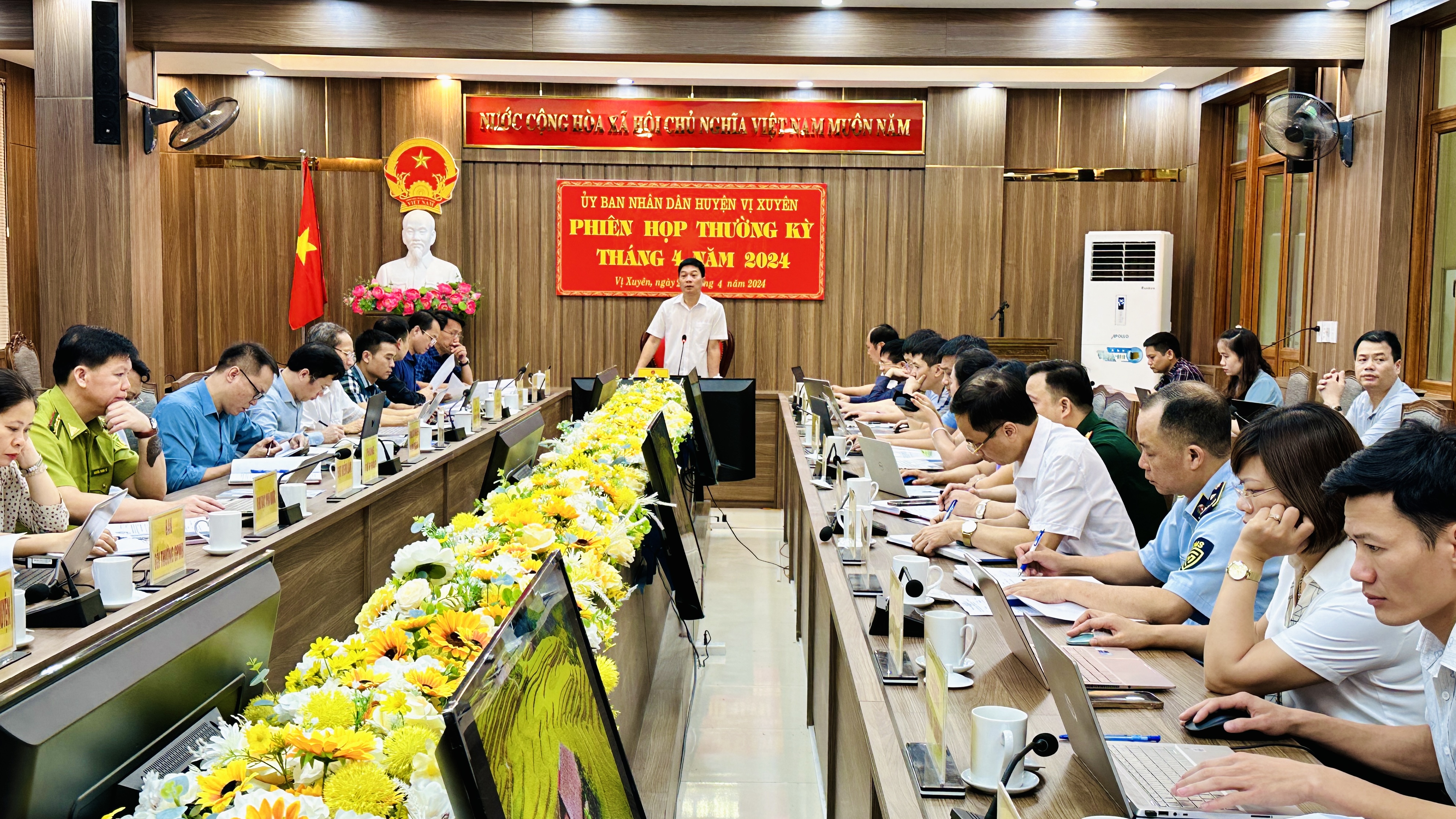 Phiên họp UBND huyện Vị Xuyên thường kỳ tháng 4/2024