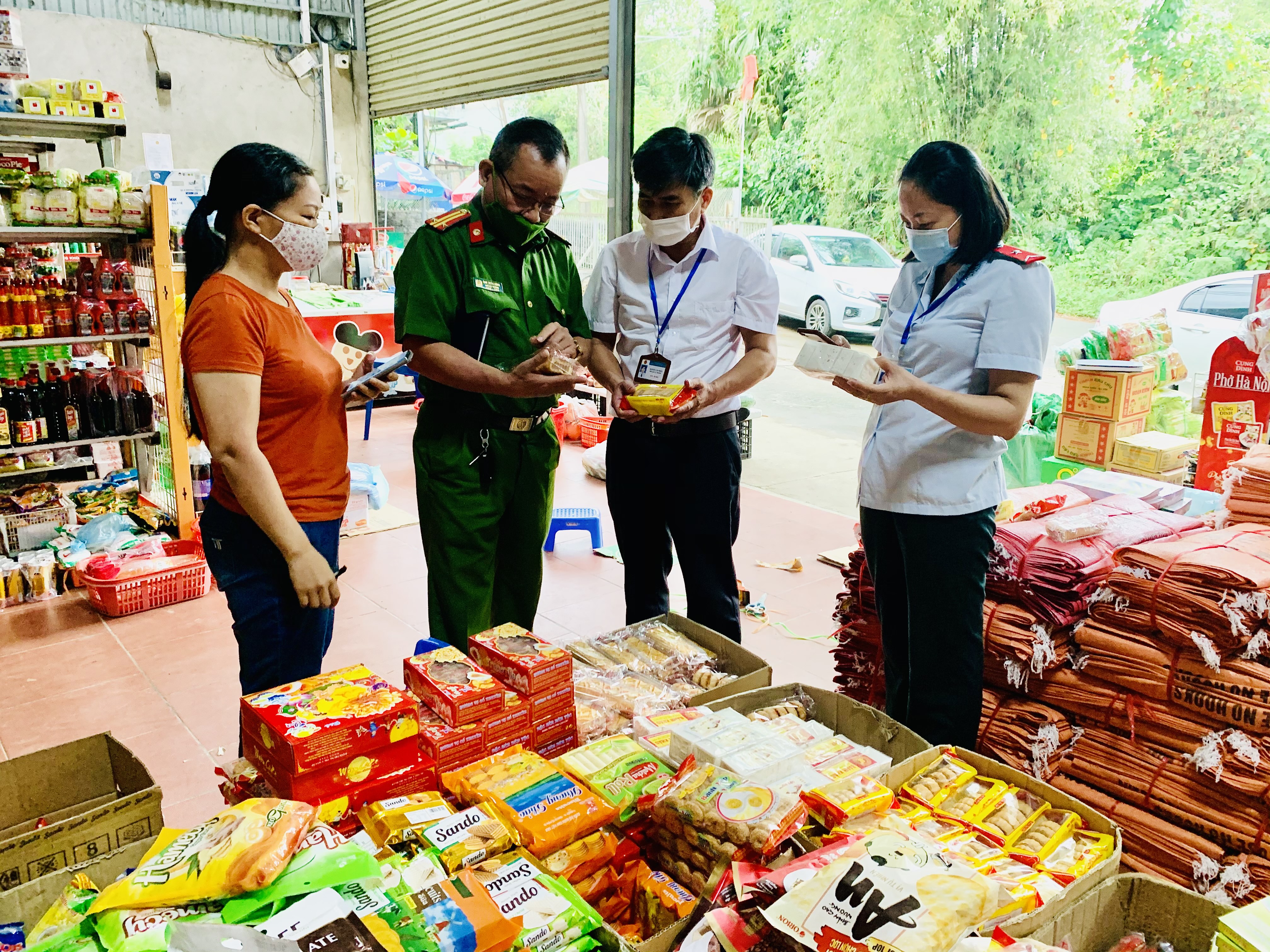 Vị Xuyên đảm bảo thực phẩm và an toàn chống dịch trong dịp Tết Trung thu 2021