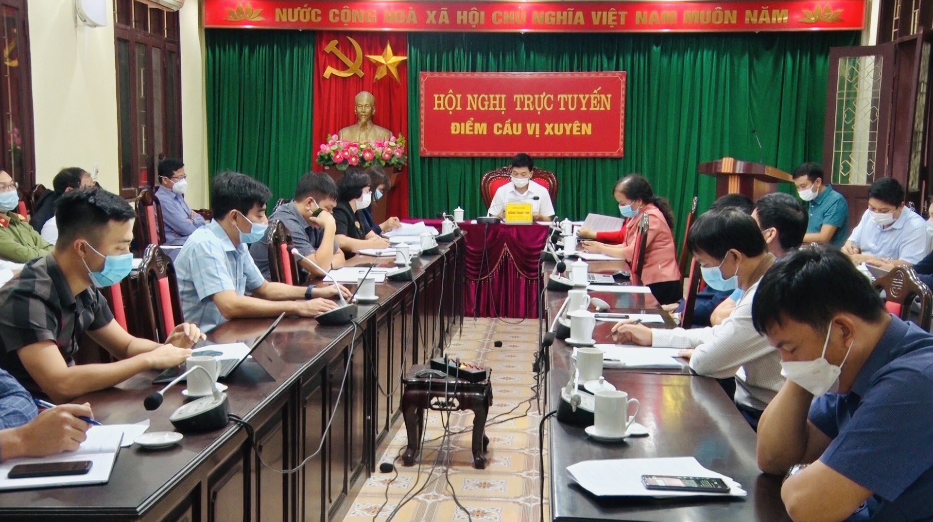Huyện Vị Xuyên họp trực tuyến Ban Chỉ đạo phòng chống dịch Covid – 19 với các xã, thị trấn