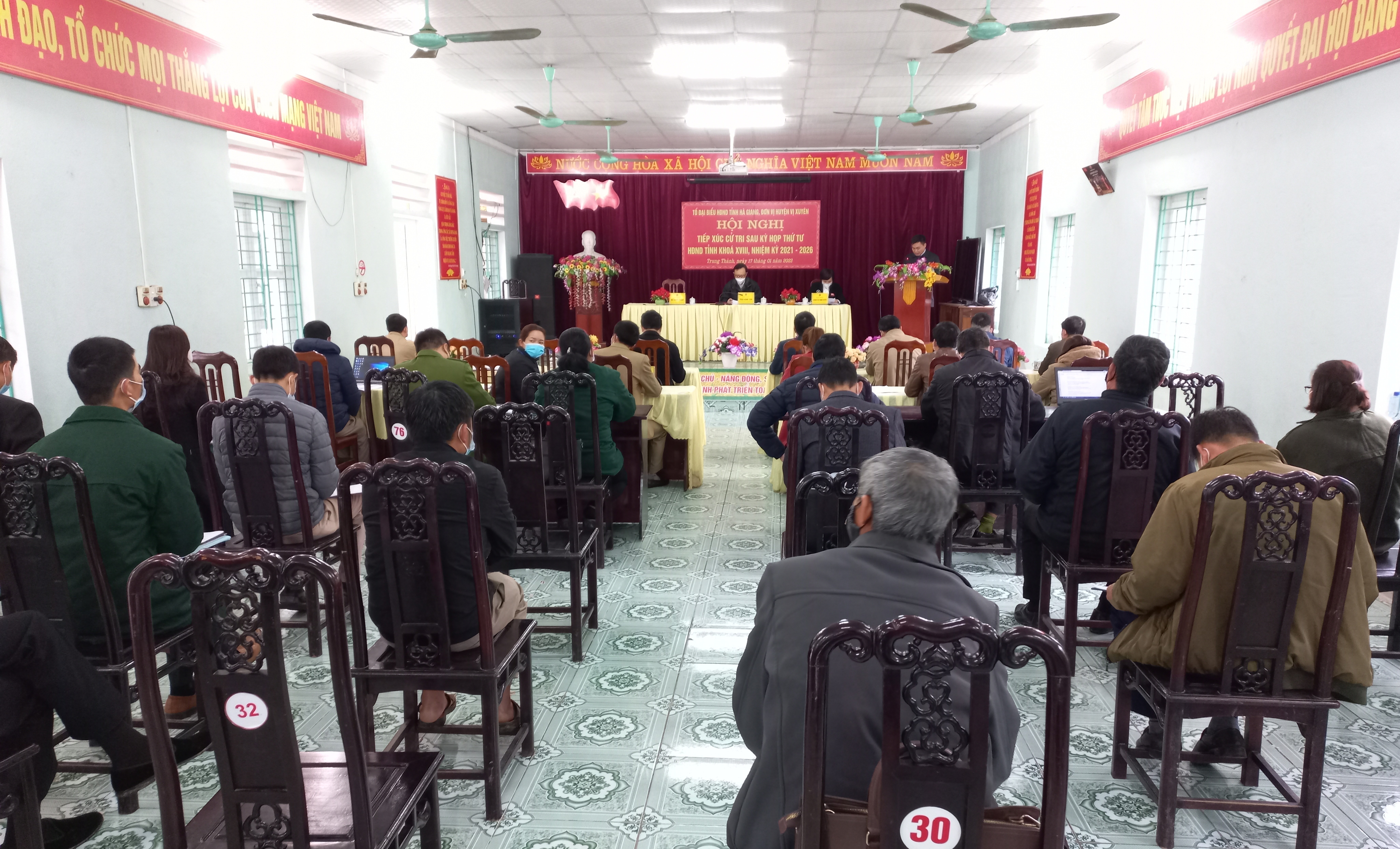 Tổ Đại biểu HĐND tỉnh khóa XVIII tiếp xúc cử tri tại xã Trung Thành, huyện Vị Xuyên