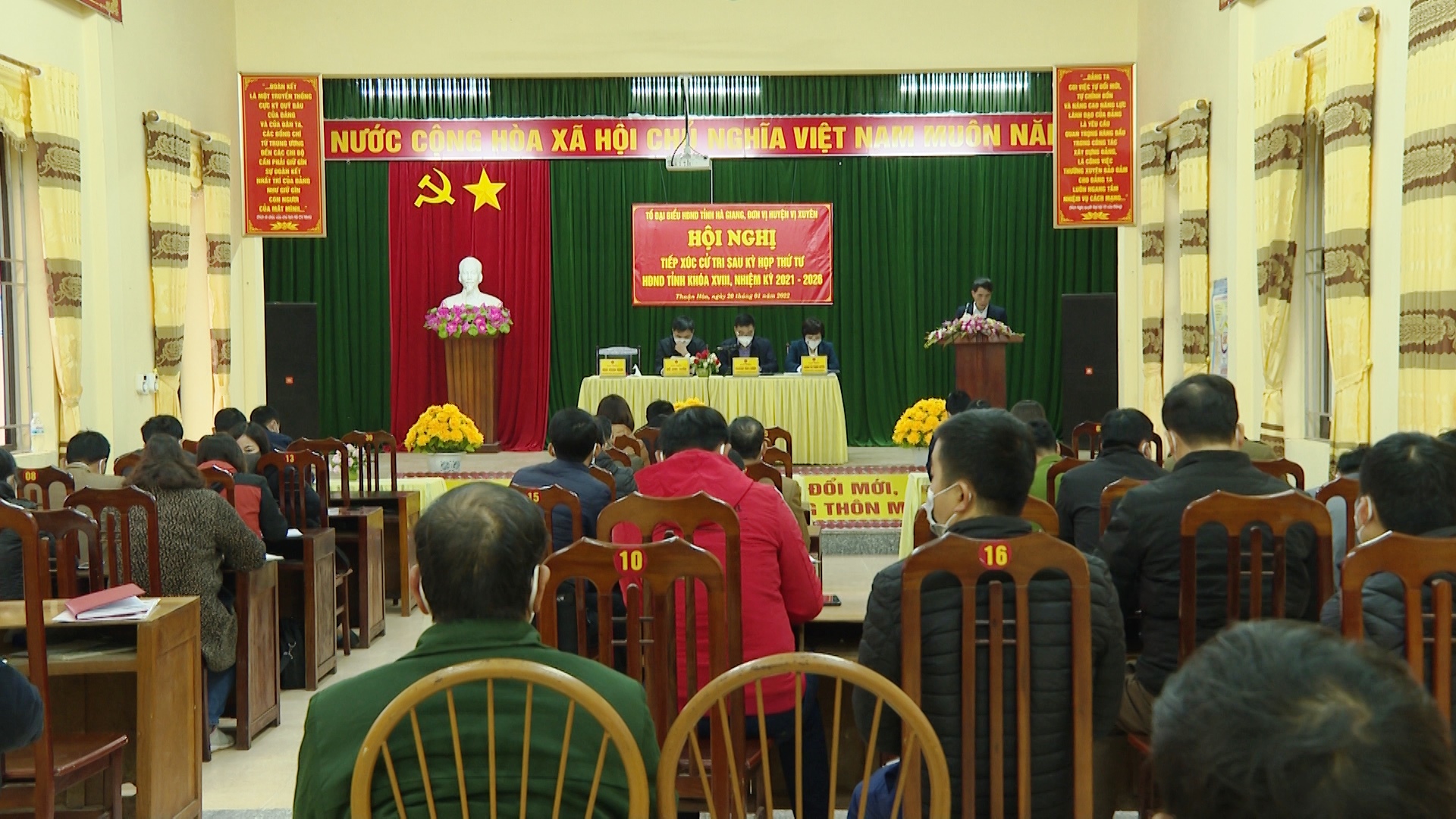 Tổ Đại biểu HĐND tỉnh khóa XVIII tiếp xúc cử tri tại xã Thuận Hòa.
