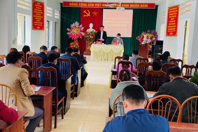 Thường trực Huyện ủy Vị Xuyên làm việc tại Kim Linh