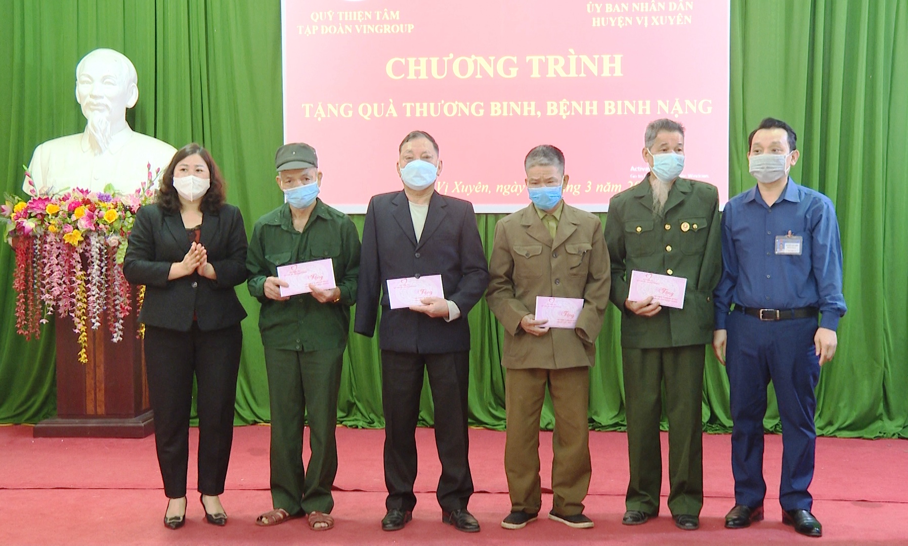 Quỹ Thiện Tâm – Tập đoàn Vingroup trao tặng 90 triệu đồng  đến thương binh, bệnh binh nặng tại Vị Xuyên.