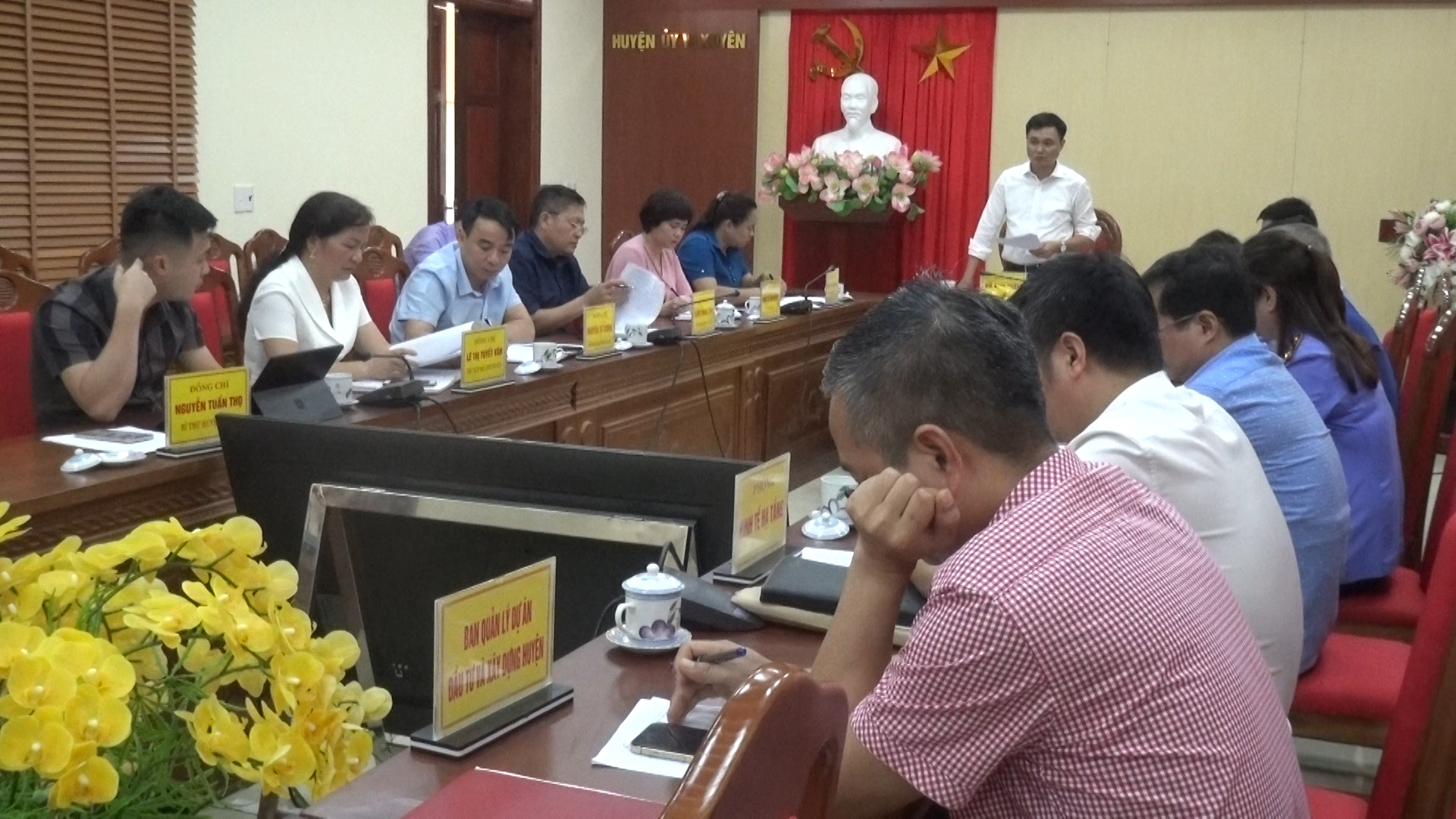 Vị Xuyên họp chuẩn bị cho kỳ họp thứ 6 HĐND huyện khóa XX