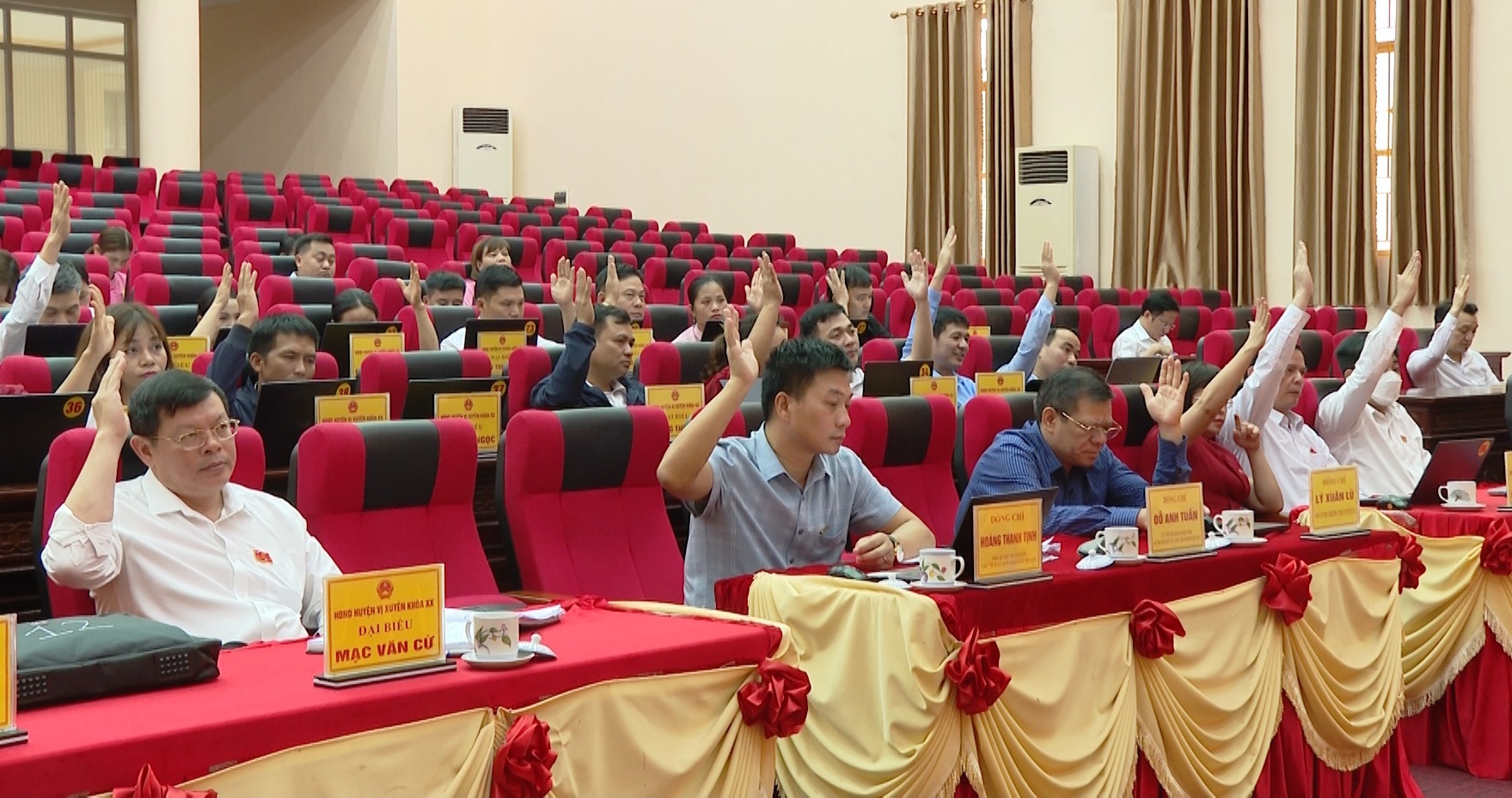 Kỳ họp thứ tám (Chuyên đề) HĐND huyện Vị Xuyên, khóa XX, nhiệm kỳ 2021 – 2026.
