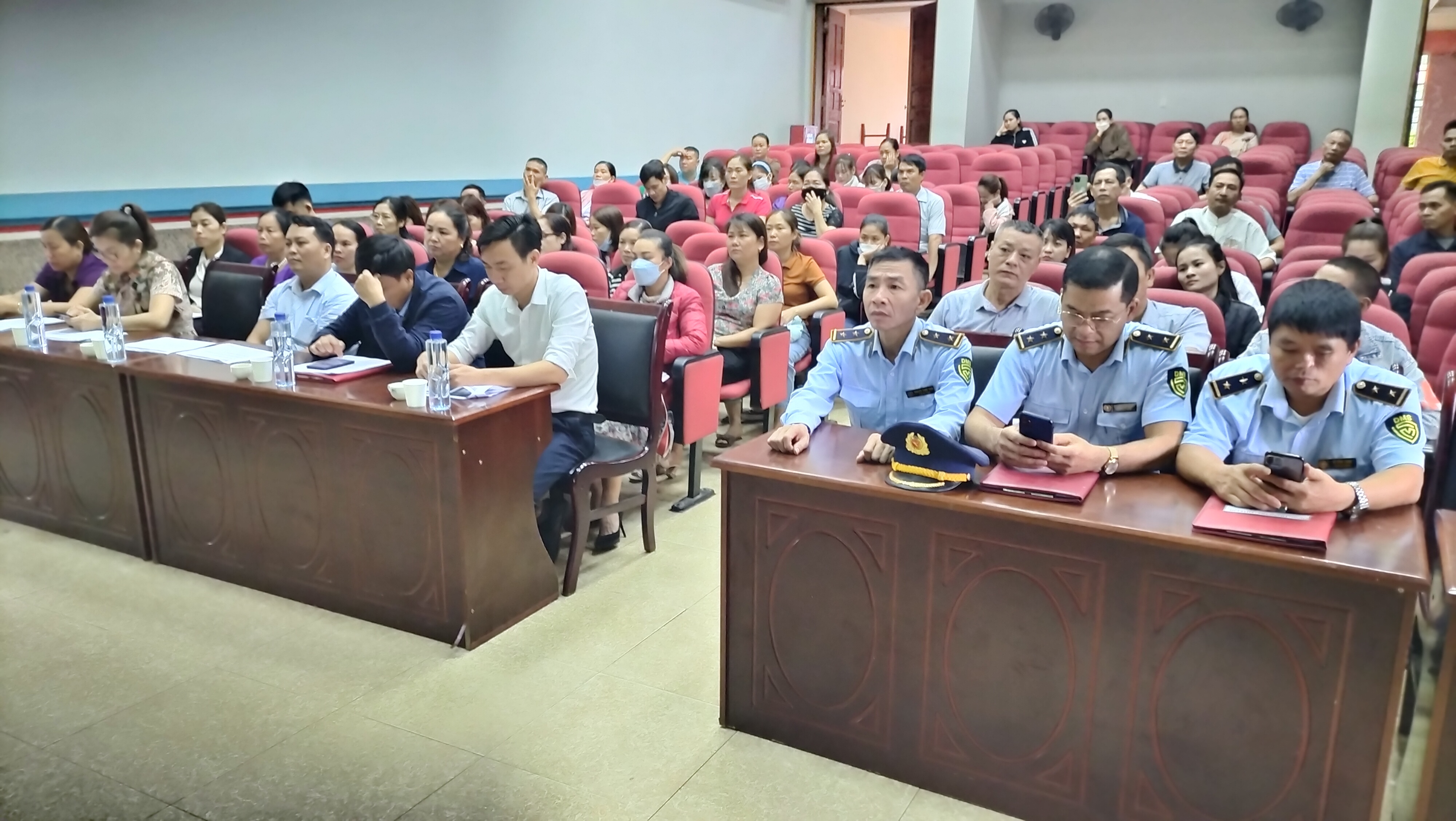 Cục Quản lý thị trường tuyên truyền phổ biến pháp luật tại huyện Vị Xuyên