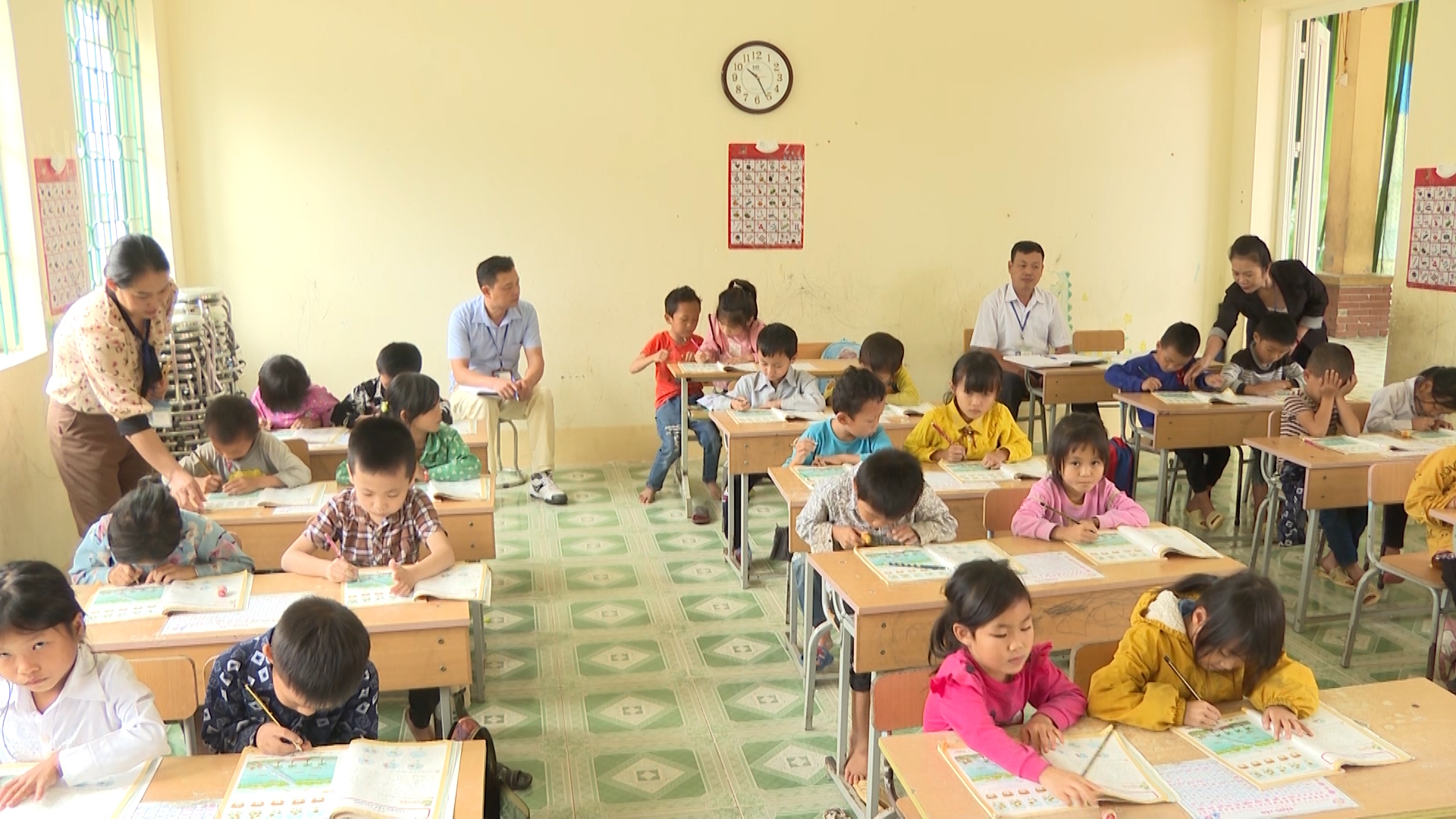 Trường PTDTBT Tiểu học Thượng Sơn nỗ lực nâng cao chất lượng dạy và học.