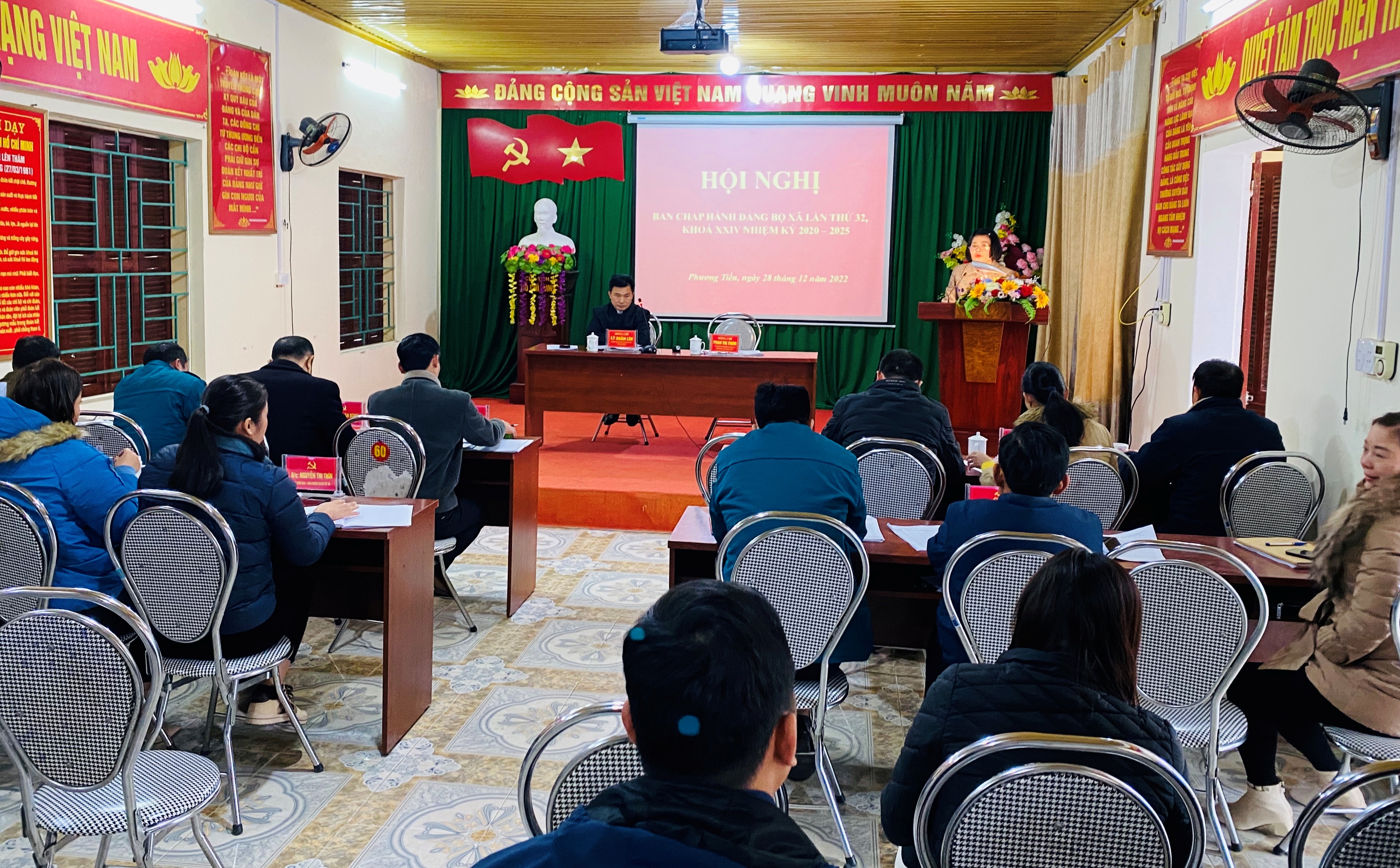 Hội nghị BCH Đảng bộ xã Phương Tiến lần thứ 32, khóa XXIV, nhiệm kỳ 2020-2025