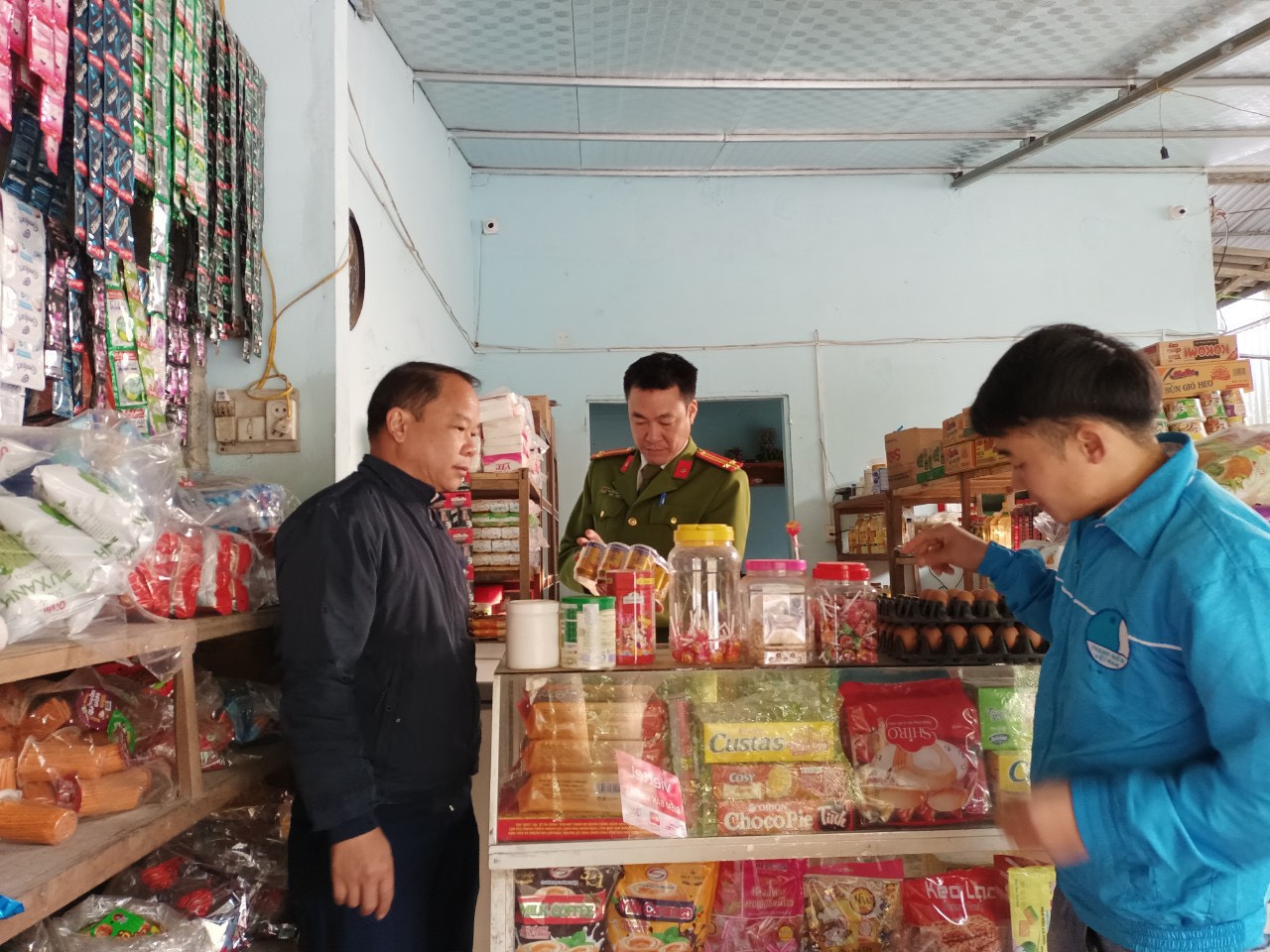 Huyện Vị Xuyên tăng cường kiểm tra đảm bảo an toàn thực phẩm nhân dịp Tết Nguyên đán Quý Mão 2023