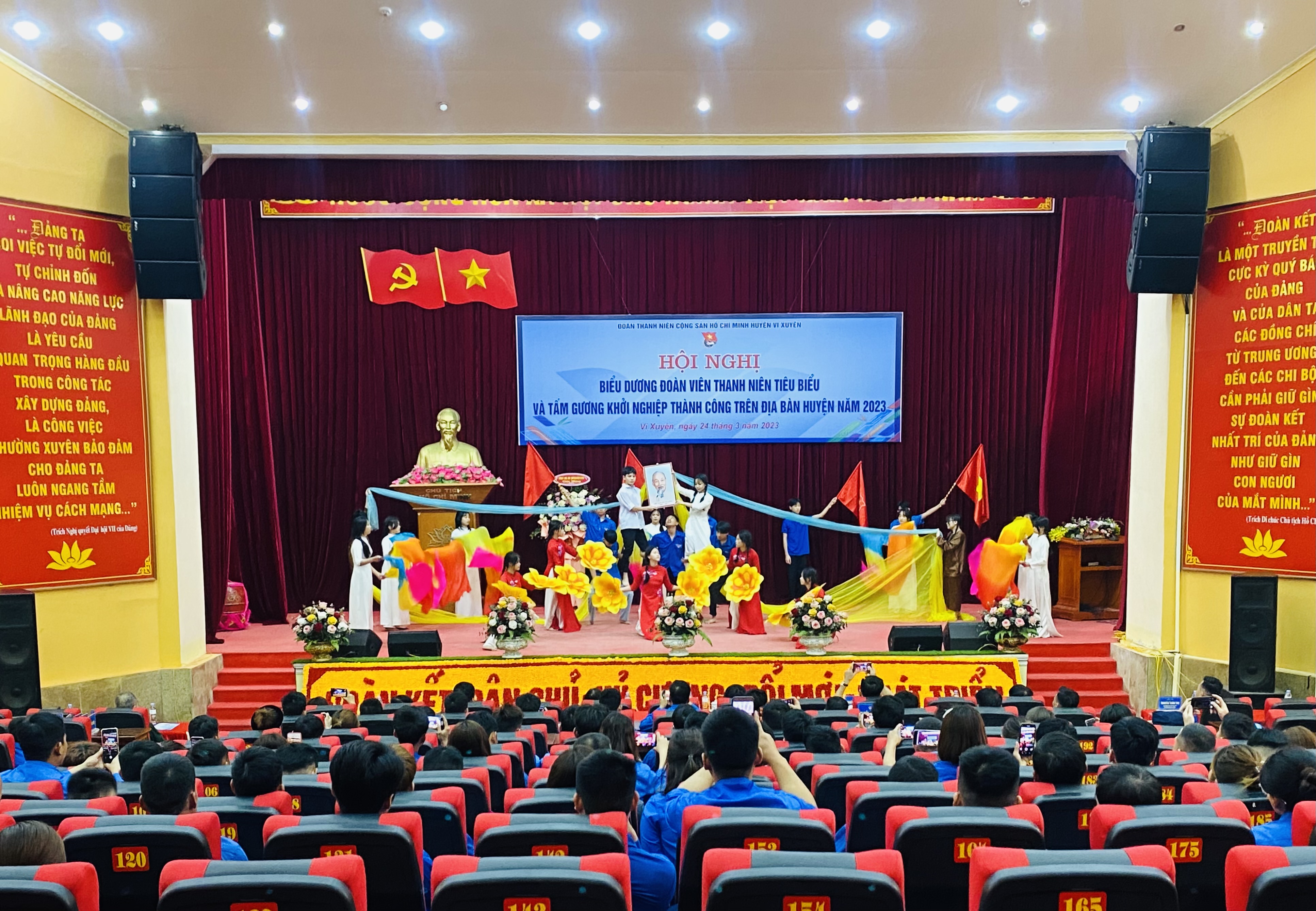 Hội nghị biểu dương đoàn viên thanh niên tiêu biểu và tấm gương khởi nghiệp thành công huyện Vị Xuyên năm 2023