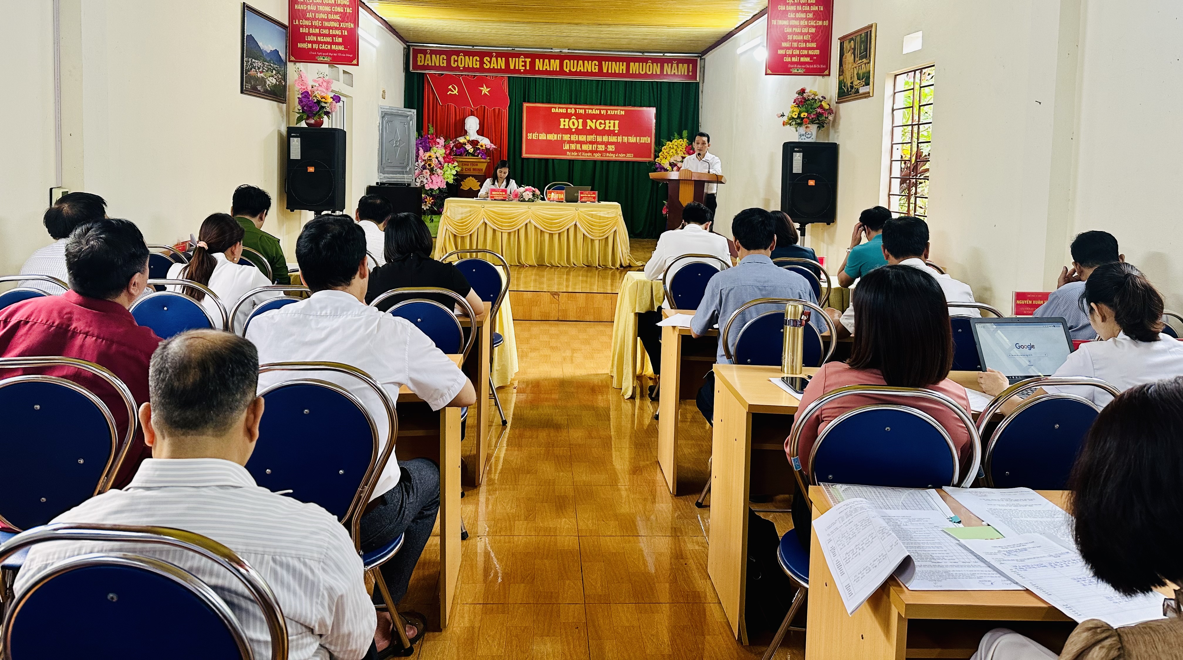 Đảng ủy thị trấn Vị Xuyên sơ kết giữa nhiệm kỳ