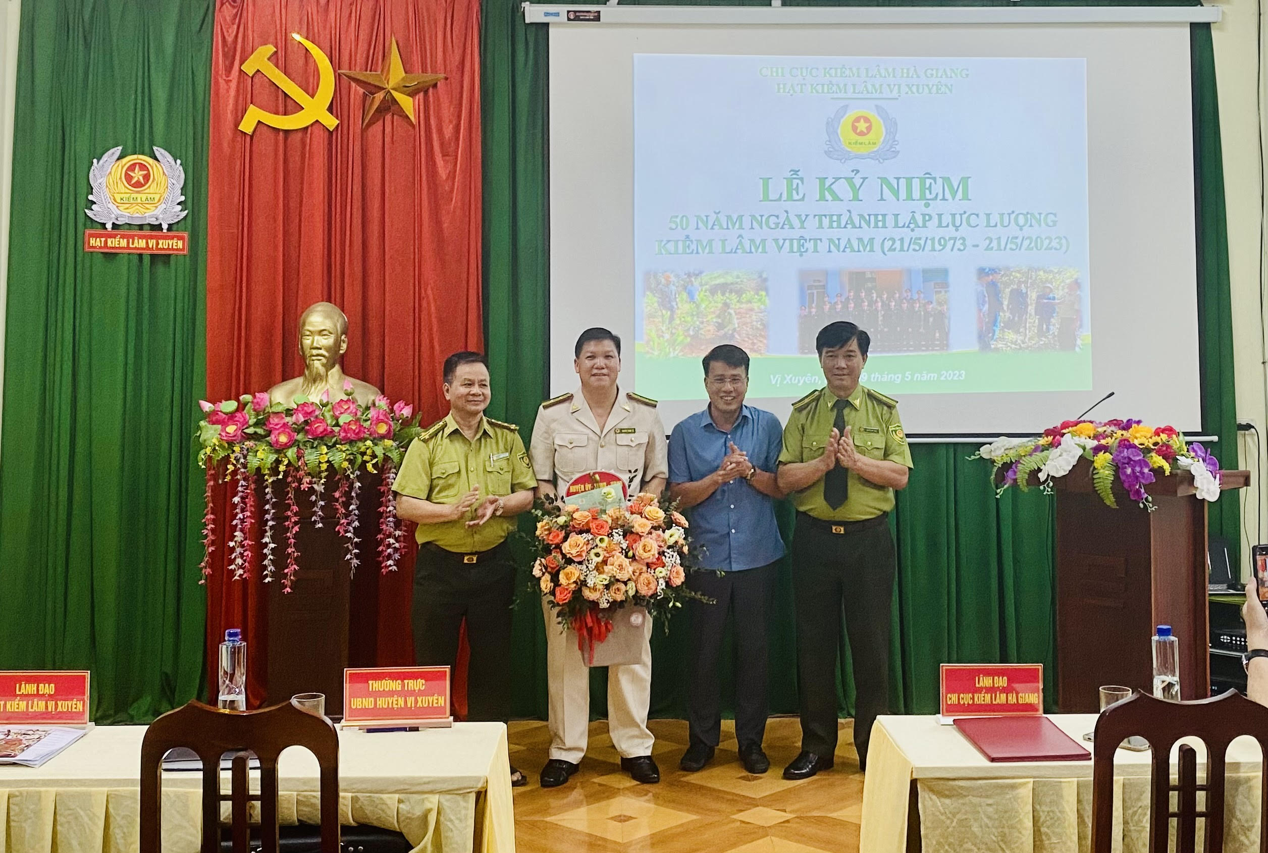 Hạt Kiểm lâm huyện Vị Xuyên Kỷ niệm 50 ngày thành lập lực lượng Kiểm lâm Việt Nam