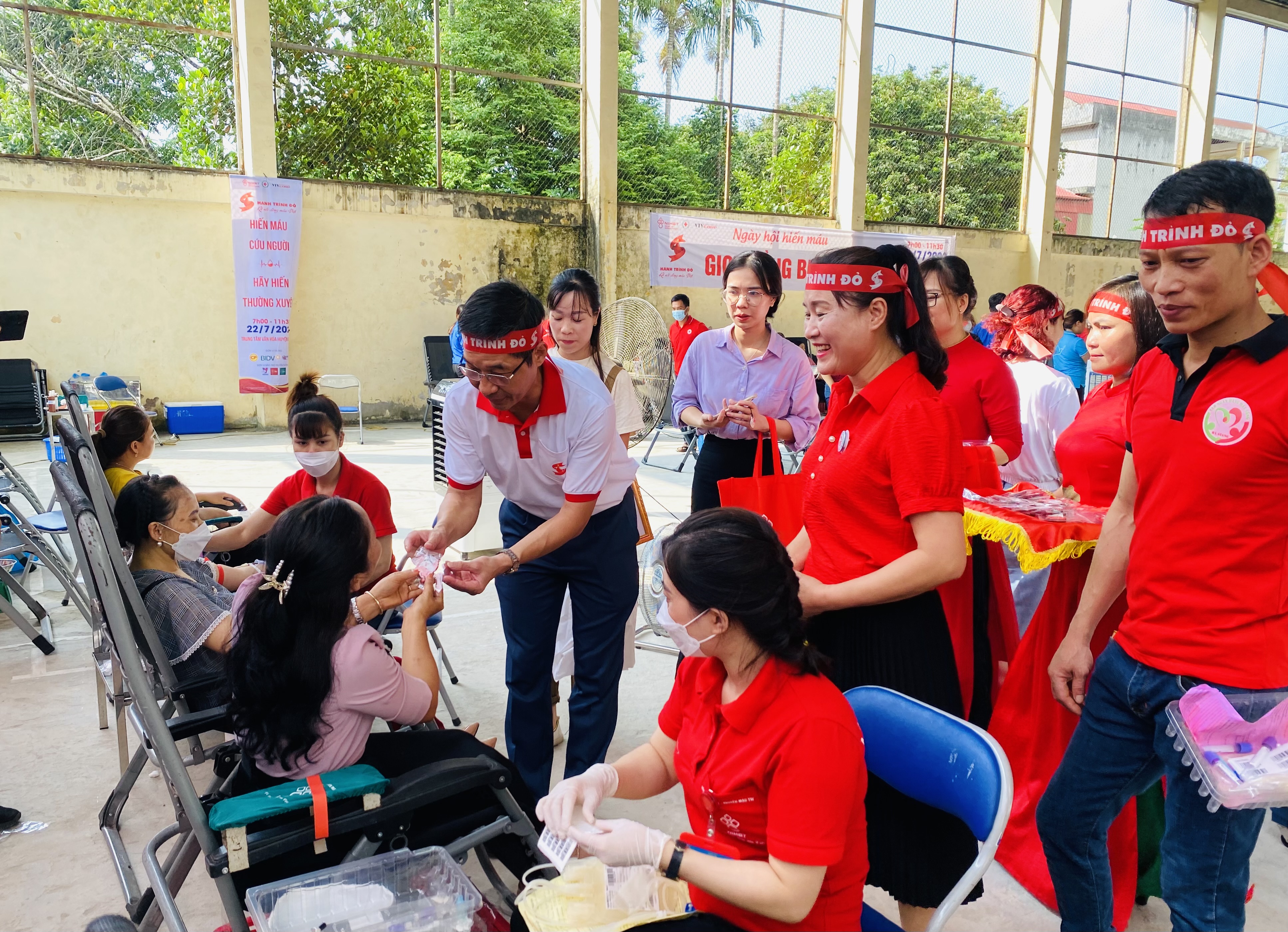 Hành trình đỏ - kết nối dòng máu Việt lần thứ XI tại Hà Giang.